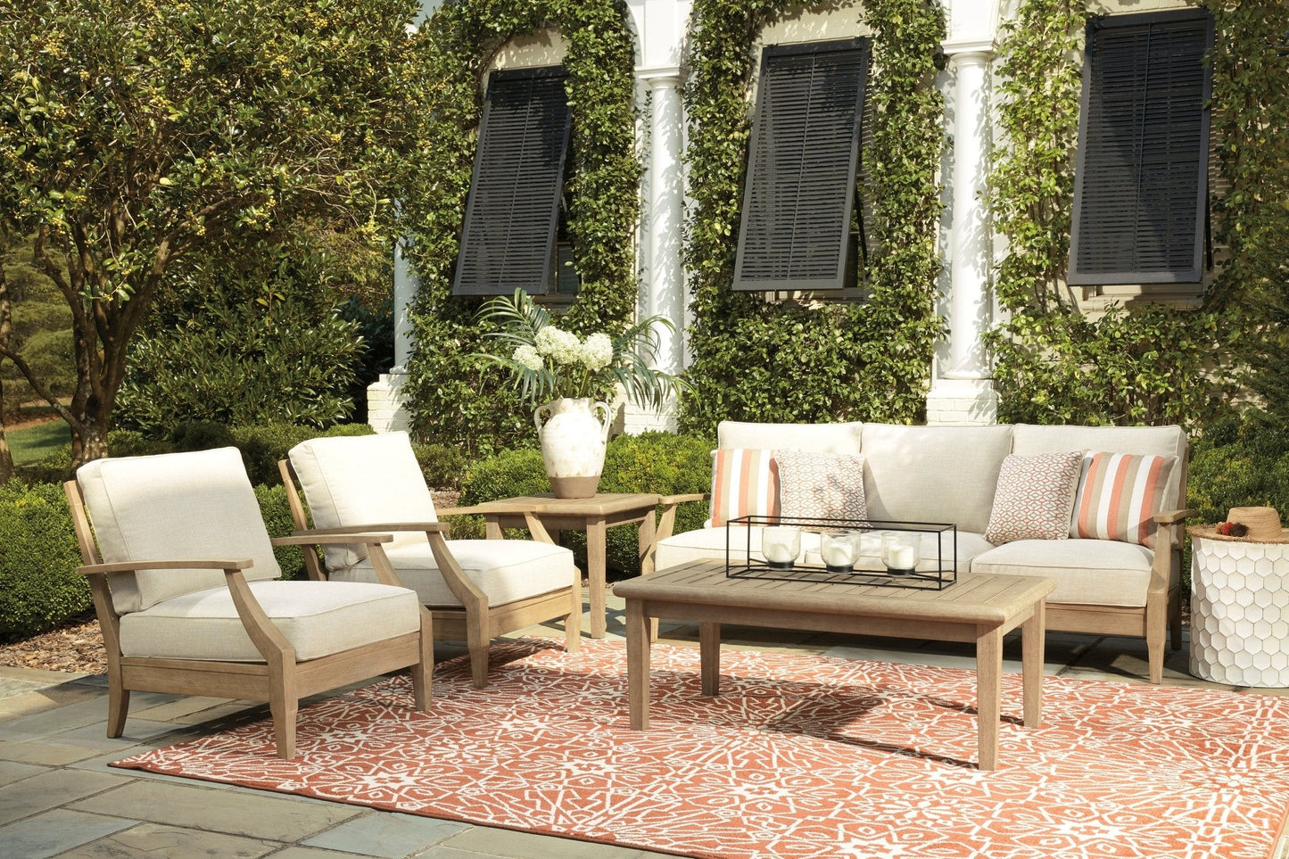Barstool with Cushion (2/CN)
