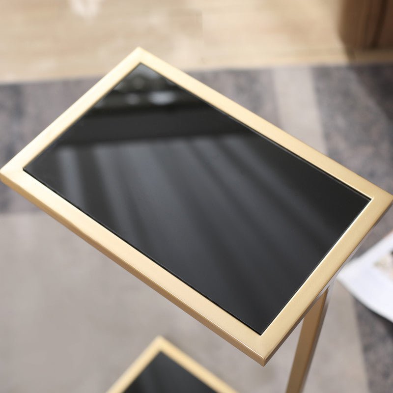 CVFZR5284| C TABLE GOLD