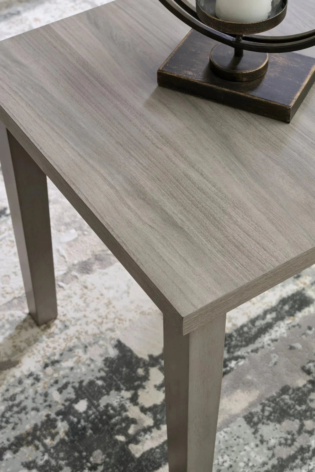 Castano with free tables