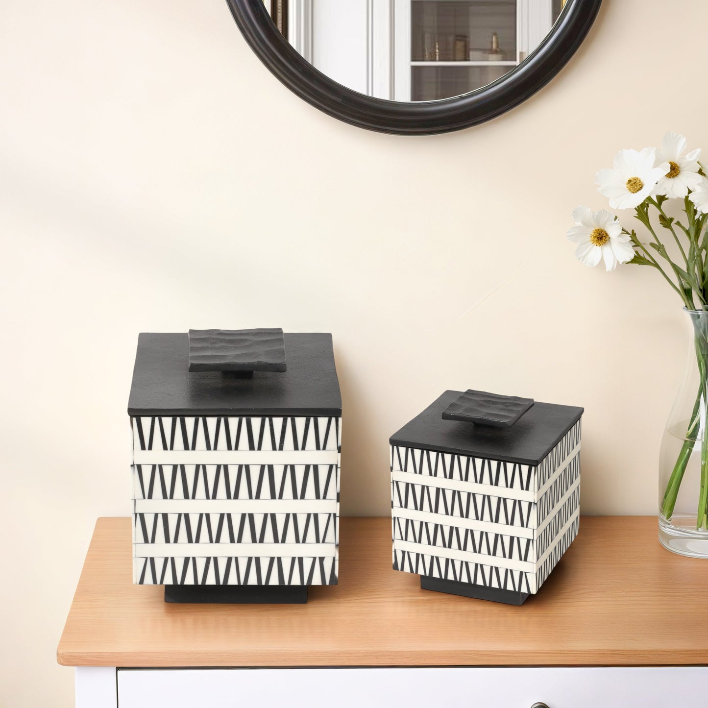 S/2 7/10" Gobiel Black & White Resin Boxes