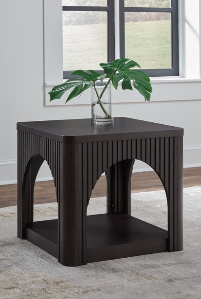 Yellink End Table|Ashley Homestore