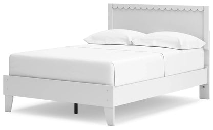 Hallityn Full Panel Platform Bed