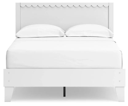 Hallityn Full Panel Platform Bed