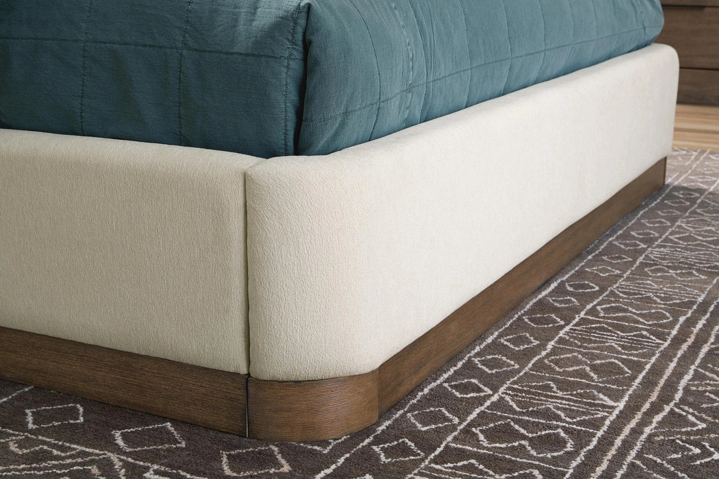 Crespino Loveseat