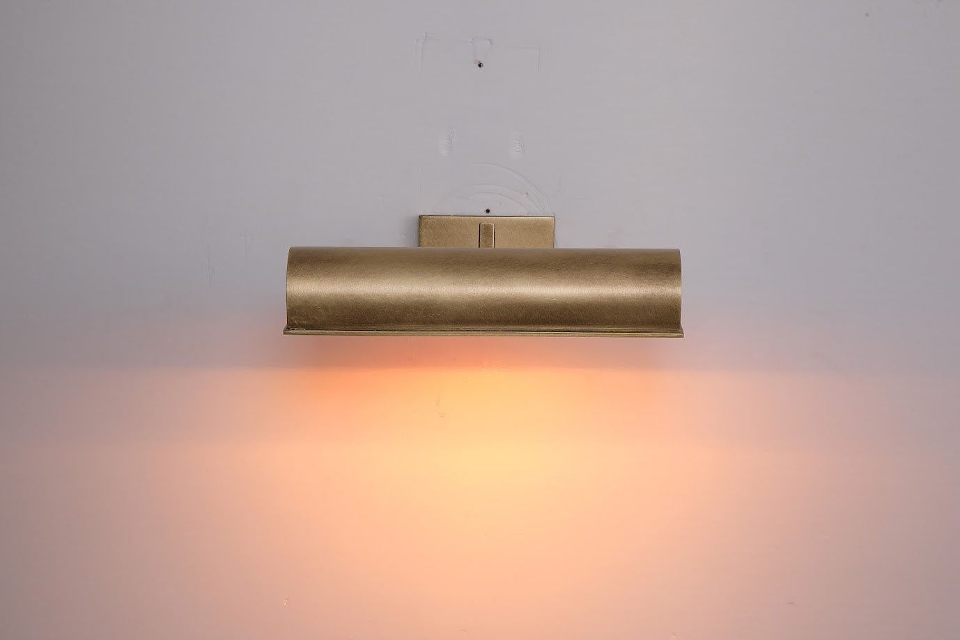 Iron Elegance Wall Lamp