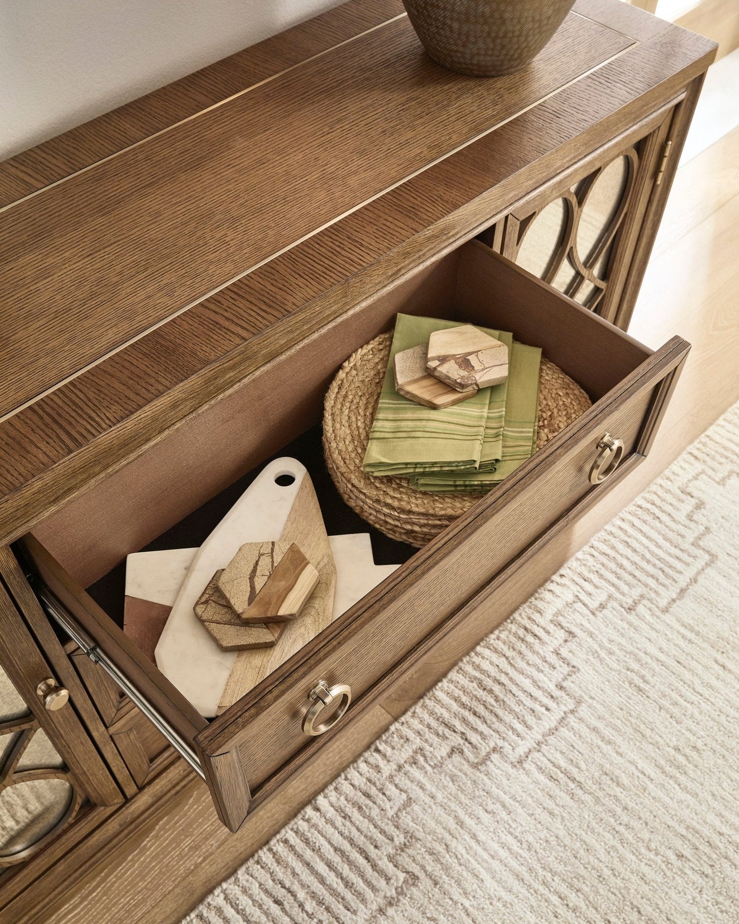 Jorlaina Dining Room Server