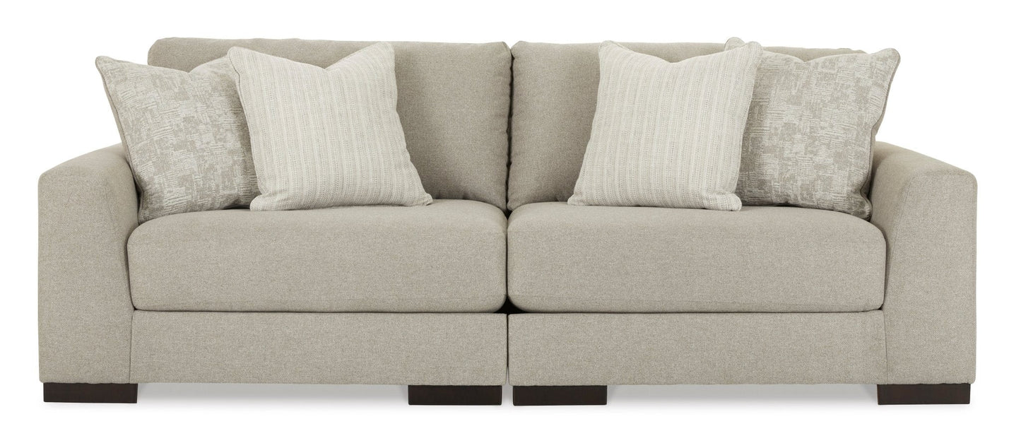 لينديبورو مع طاولات مجانية