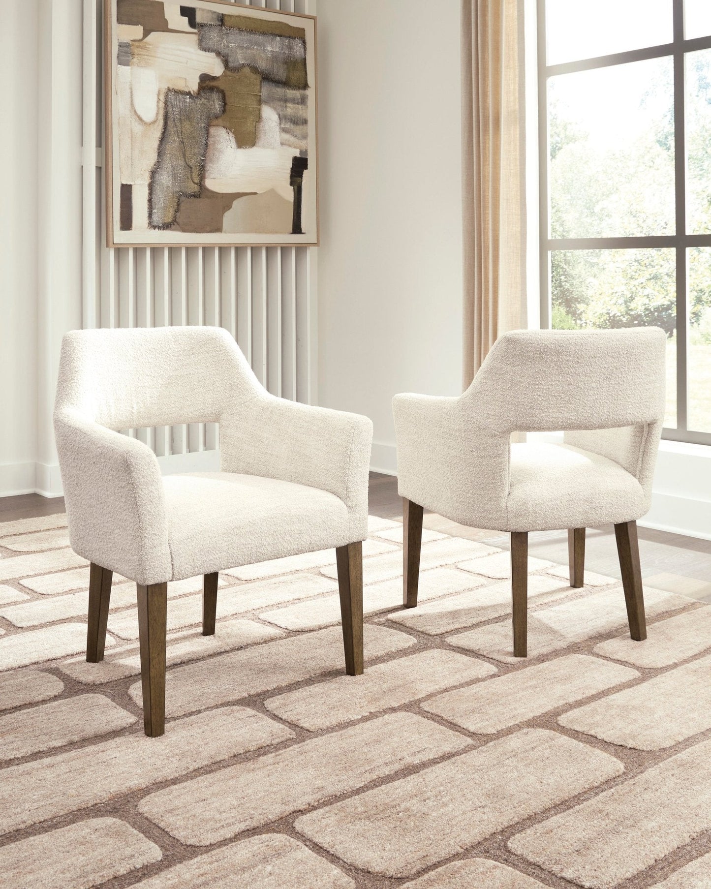 Marxmore Dining UPH Arm Chair