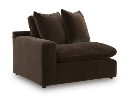 Maxton Heights 2-Piece Sectional Sofa