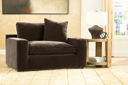 Maxton Heights Oversized Chair