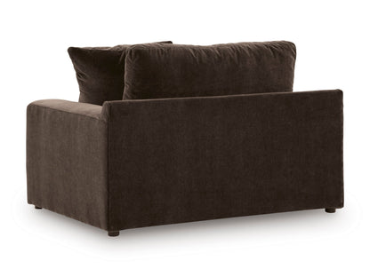 Maxton Heights Oversized Chair