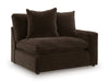Maxton Heights Right-Arm Facing Corner Chair