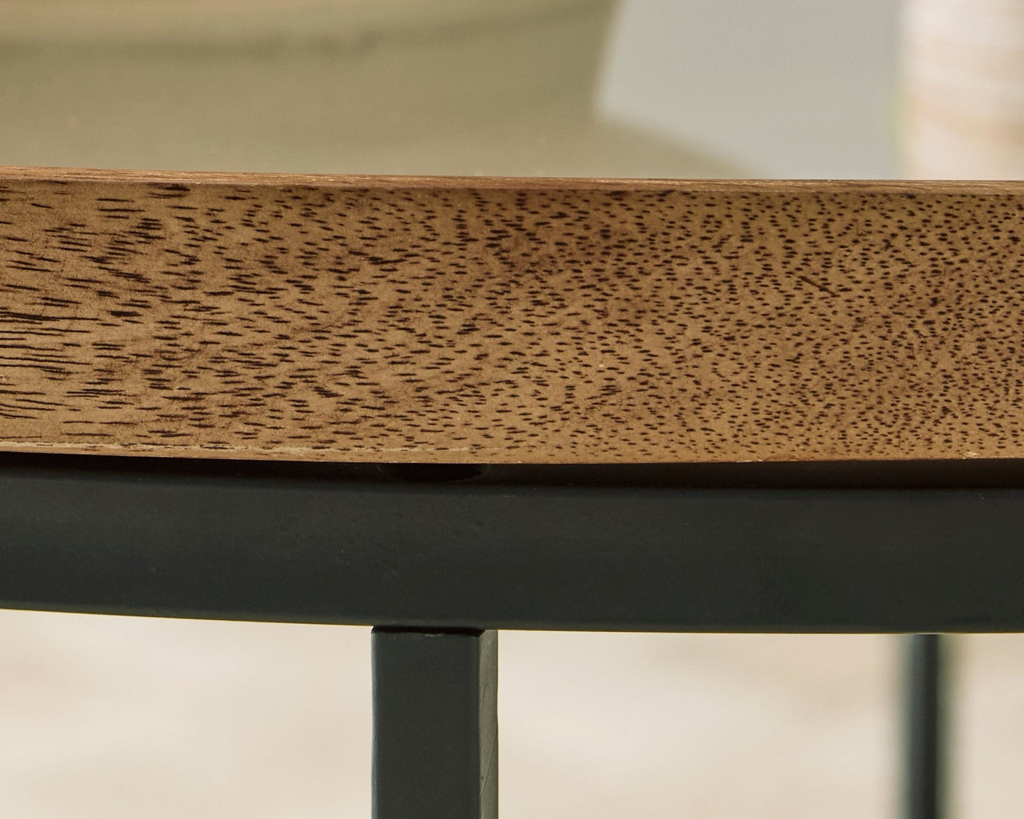 Noraluna Round Cocktail Table