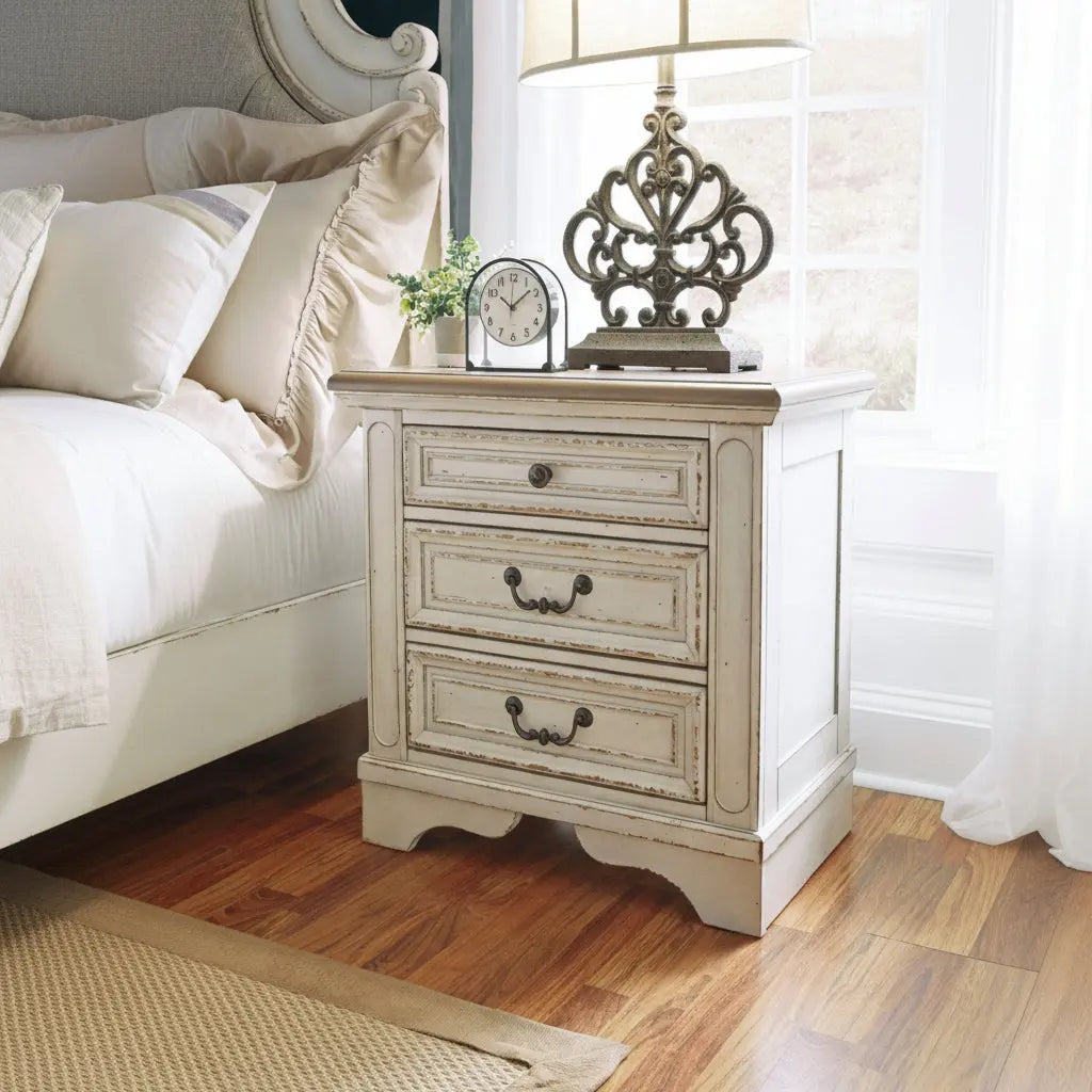 Noraluna Round Table Set