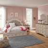 Realyn Twin DayBed Bedroom Set