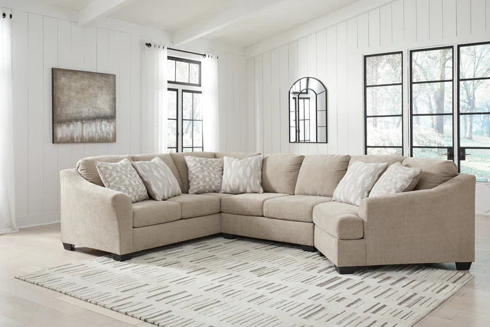 52705S1| Brogan Bay 3-Piece Sectional with Cuddler
