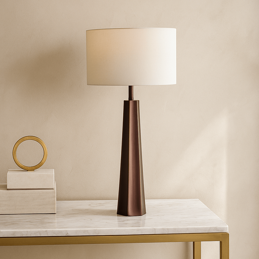 TABLE LAMP W / ROUND SHADE