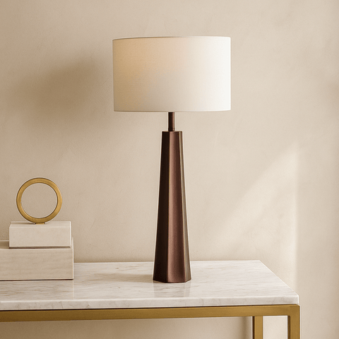 TABLE LAMP W / ROUND SHADE