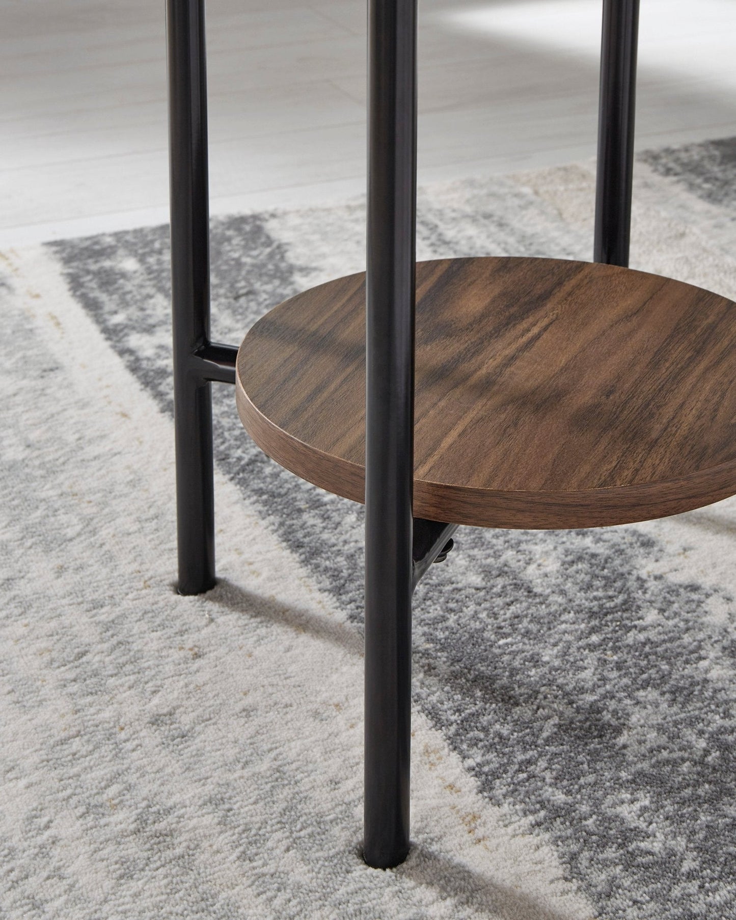 Tildan  WITH FREE TABLES1