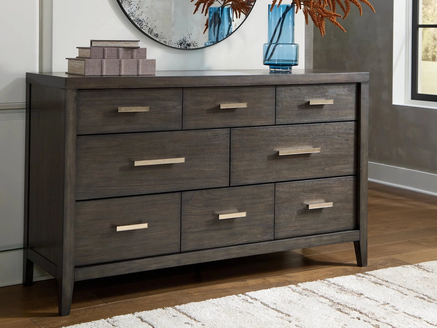 Westonfort King Bedroom Set